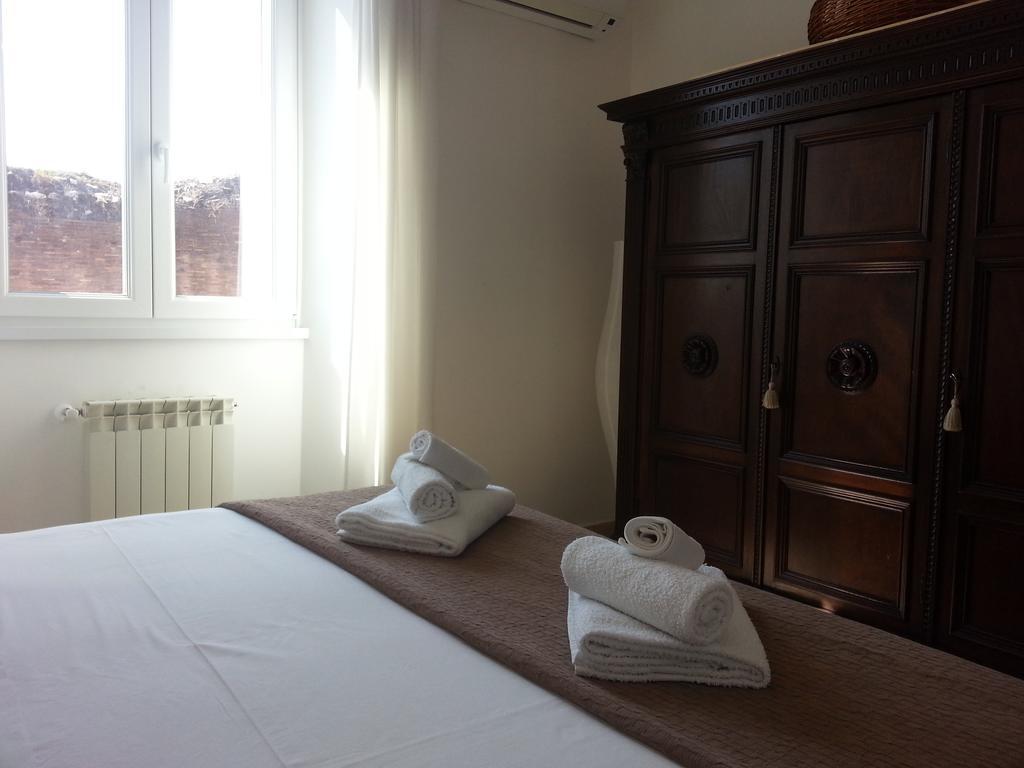 רומא Between Termini & Colosseo מראה חיצוני תמונה