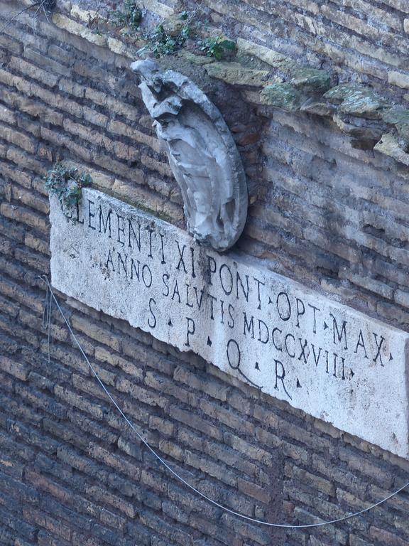 רומא Between Termini & Colosseo מראה חיצוני תמונה