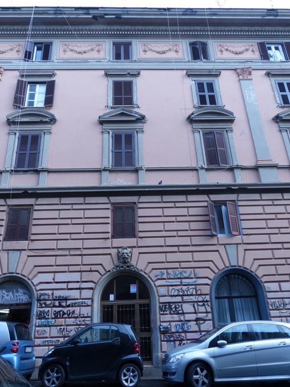 רומא Between Termini & Colosseo מראה חיצוני תמונה