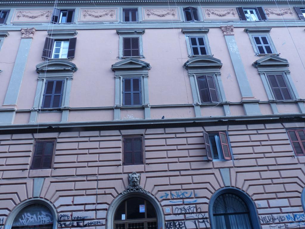 רומא Between Termini & Colosseo מראה חיצוני תמונה